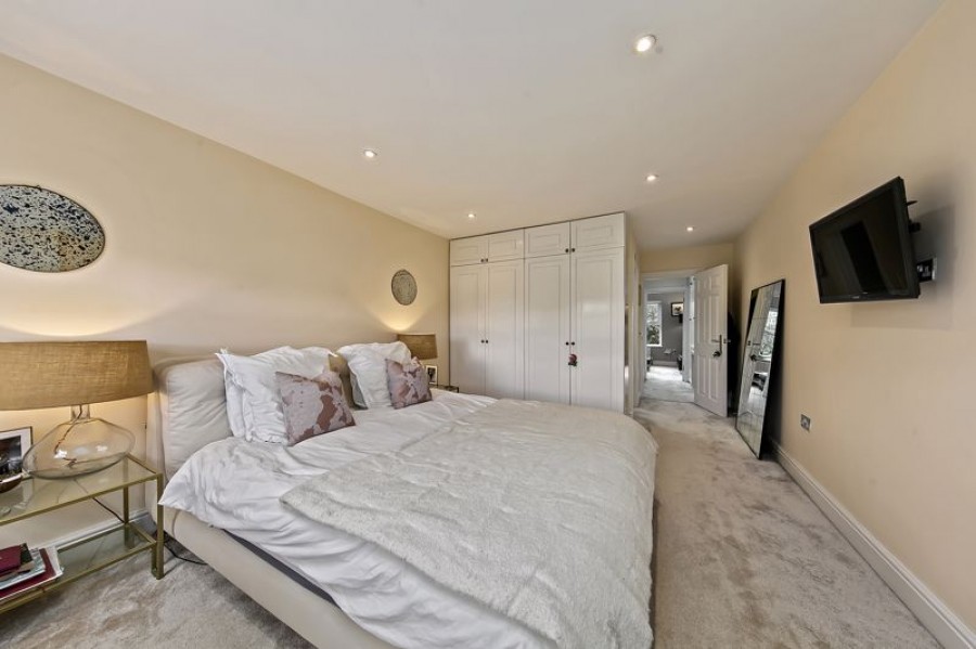 Images for Pemberton Terrace, East Molesey EAID:Miles&Bird BID:Miles & Bird