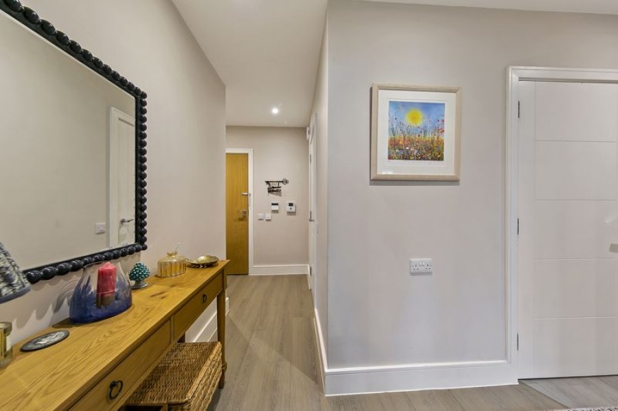Images for Pavilion Place, East Molesey EAID:Miles&Bird BID:Miles & Bird