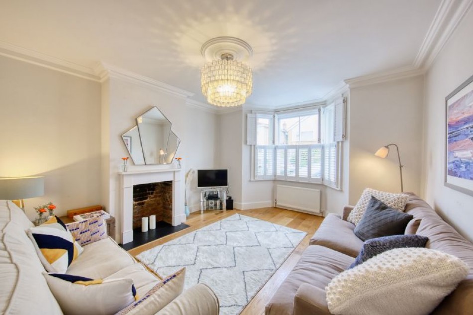 Images for Dennis Road, East Molesey EAID:Miles&Bird BID:Miles & Bird