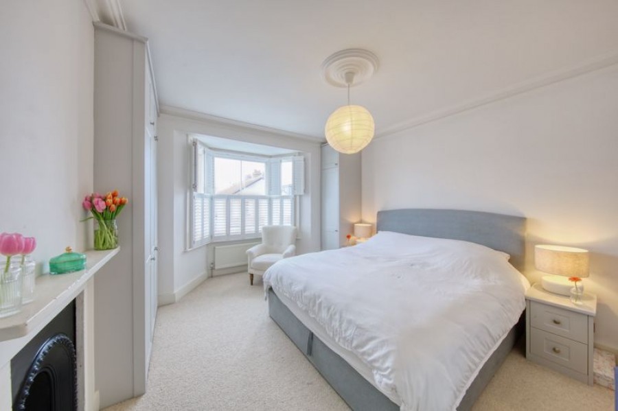 Images for Dennis Road, East Molesey EAID:Miles&Bird BID:Miles & Bird