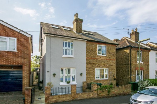 Guildford Street, Staines-Upon-Thames - EAID:Miles&Bird, BID:Miles & Bird
