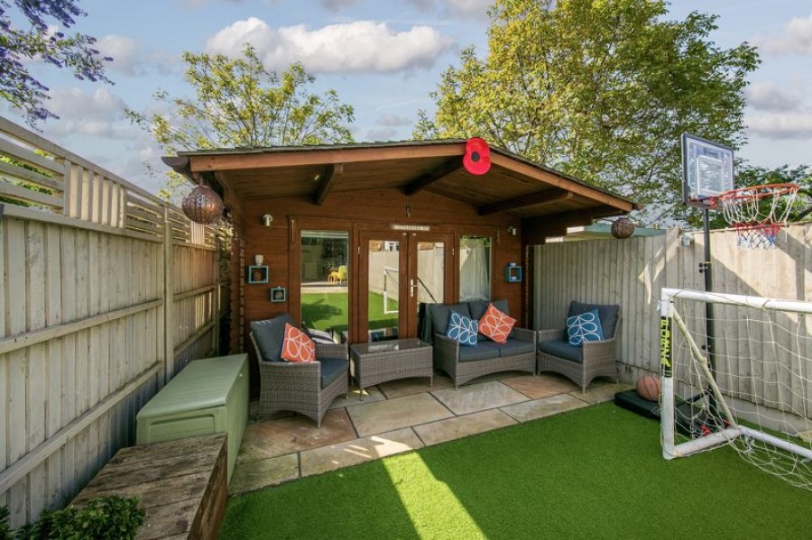 Images for Guildford Street, Staines-Upon-Thames EAID:Miles&Bird BID:Miles & Bird