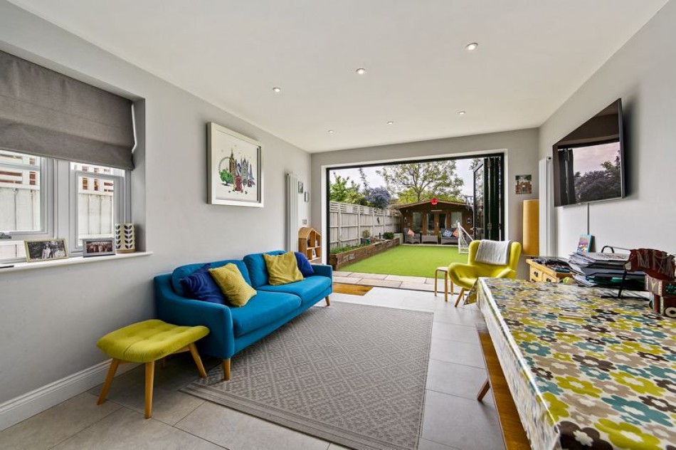 Images for Guildford Street, Staines-Upon-Thames EAID:Miles&Bird BID:Miles & Bird