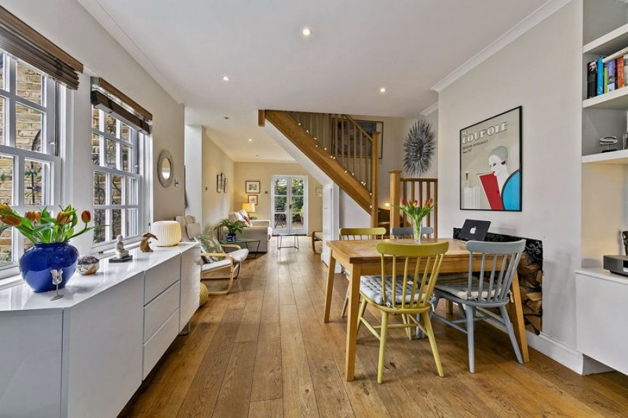 Images for Dennis Road, East Molesey EAID:Miles&Bird BID:Miles & Bird