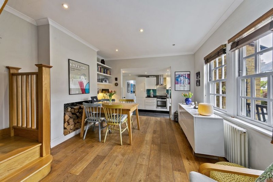 Images for Dennis Road, East Molesey EAID:Miles&Bird BID:Miles & Bird