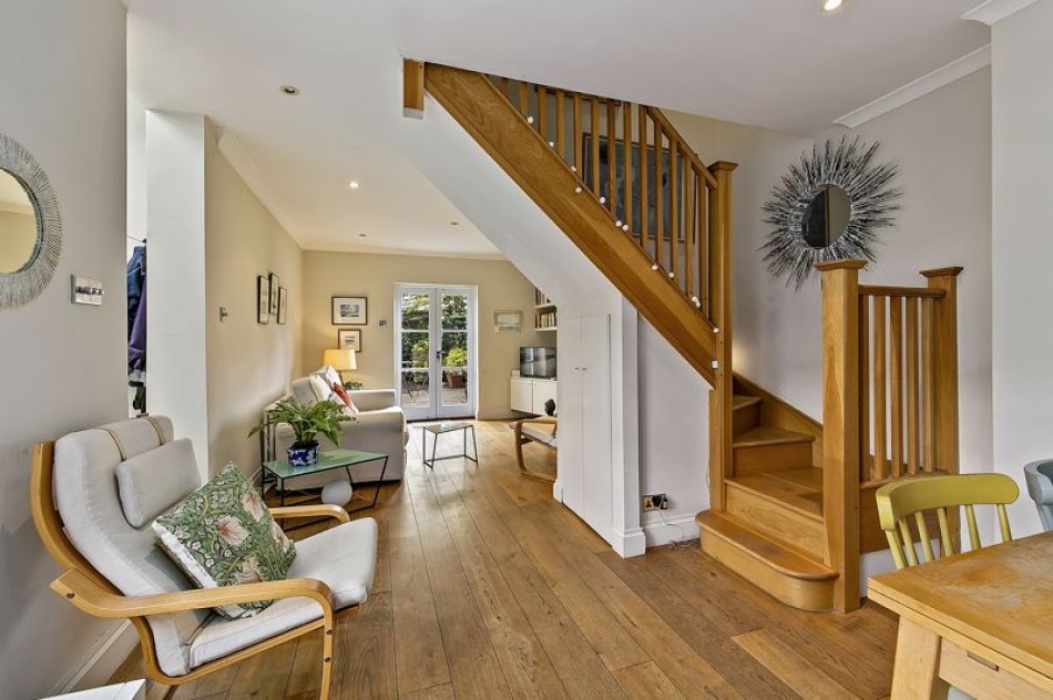 Images for Dennis Road, East Molesey EAID:Miles&Bird BID:Miles & Bird