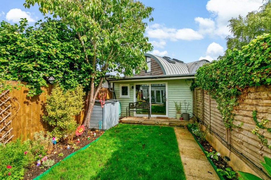 Images for Dennis Road, East Molesey EAID:Miles&Bird BID:Miles & Bird