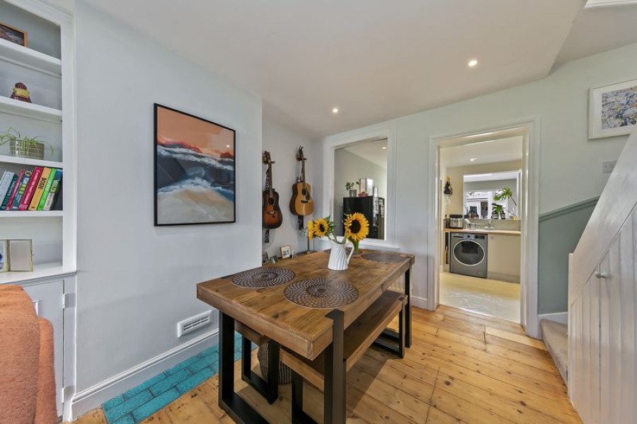 Images for Dennis Road, East Molesey EAID:Miles&Bird BID:Miles & Bird