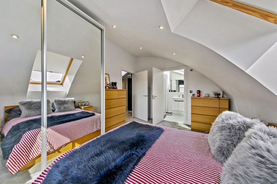 Images for Parabola Court, Pemberton Road, East Molesey EAID:Miles&Bird BID:Miles & Bird