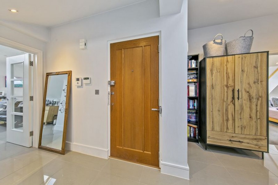 Images for Parabola Court, Pemberton Road, East Molesey EAID:Miles&Bird BID:Miles & Bird