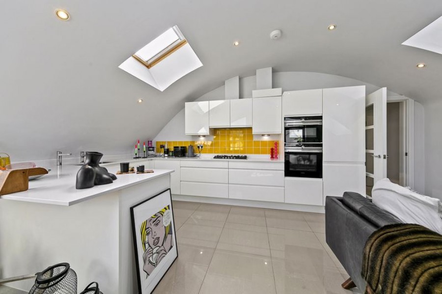 Images for Parabola Court, Pemberton Road, East Molesey EAID:Miles&Bird BID:Miles & Bird