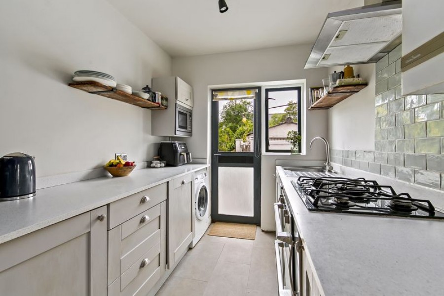 Images for Greenfield Avenue, Surbiton EAID:Miles&Bird BID:Miles & Bird
