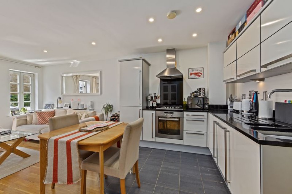 Images for Hampton Court Mews, East Molesey EAID:Miles&Bird BID:Miles & Bird