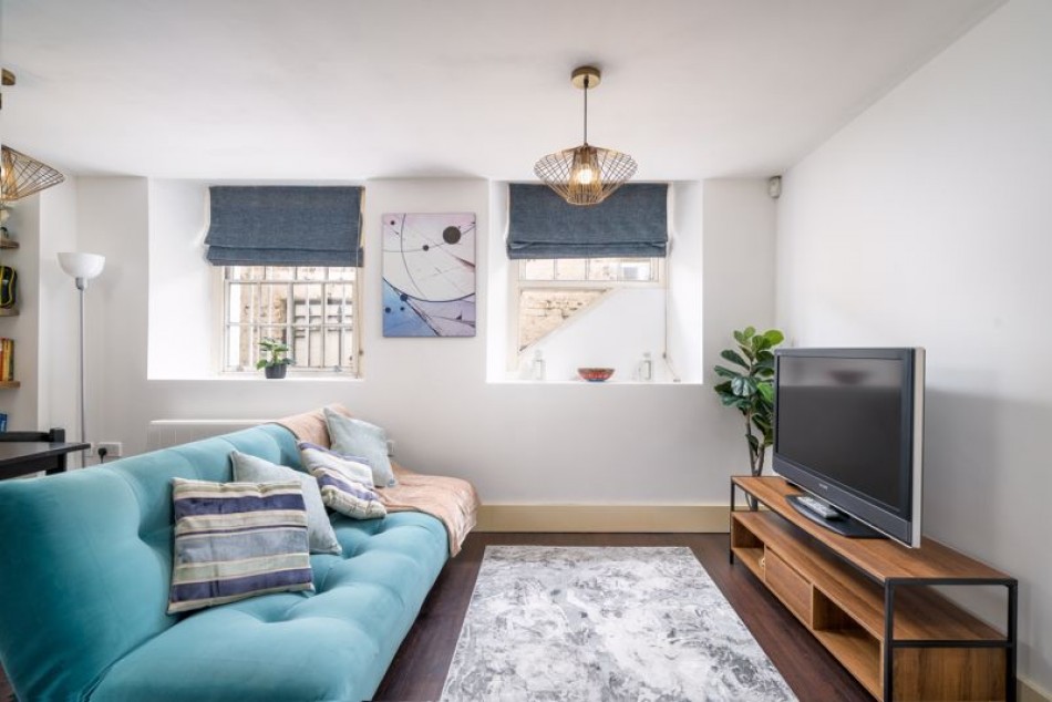 Images for Rotary Court, Hampton Court Road, East Molesey EAID:Miles&Bird BID:Miles & Bird