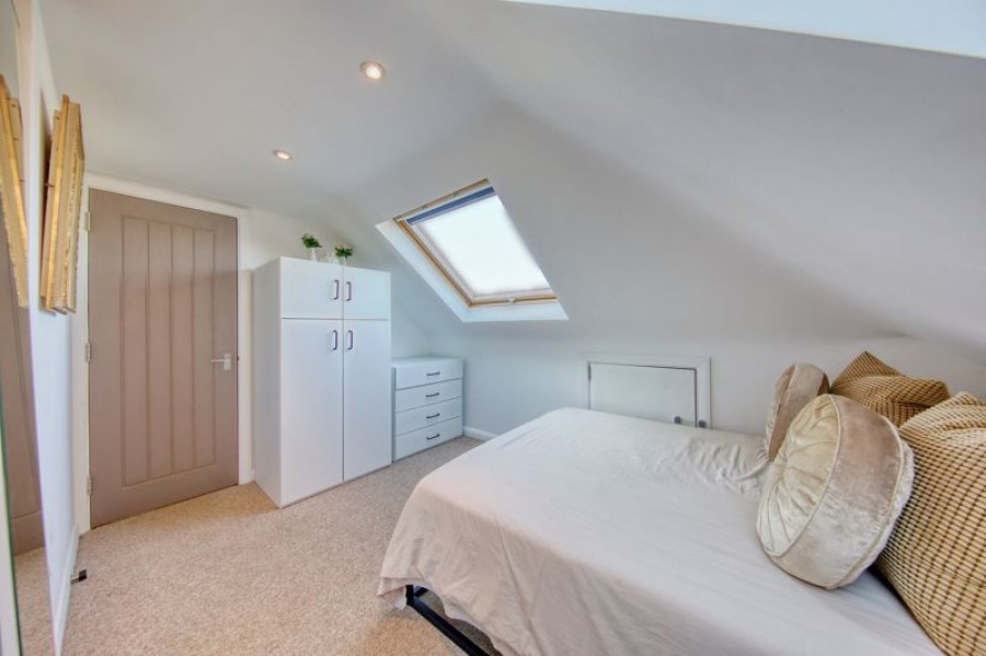 Images for Speer Road, Thames Ditton EAID:Miles&Bird BID:Miles & Bird