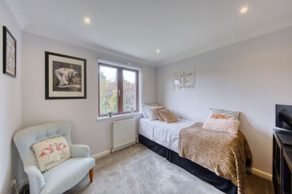Images for Kings Chase, East Molesey EAID:Miles&Bird BID:Miles & Bird