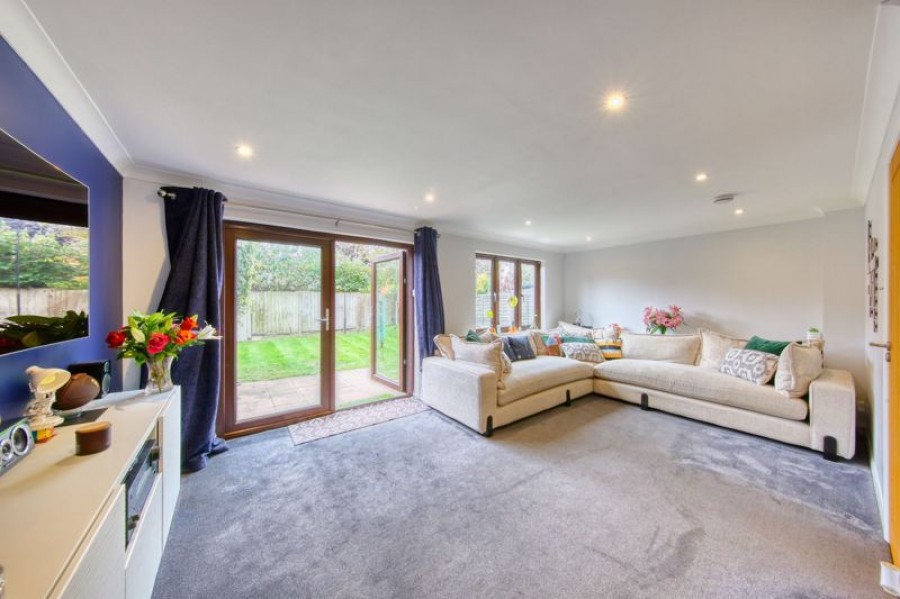 Images for Kings Chase, East Molesey EAID:Miles&Bird BID:Miles & Bird
