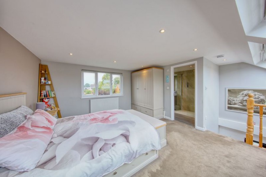 Images for Kings Chase, East Molesey EAID:Miles&Bird BID:Miles & Bird