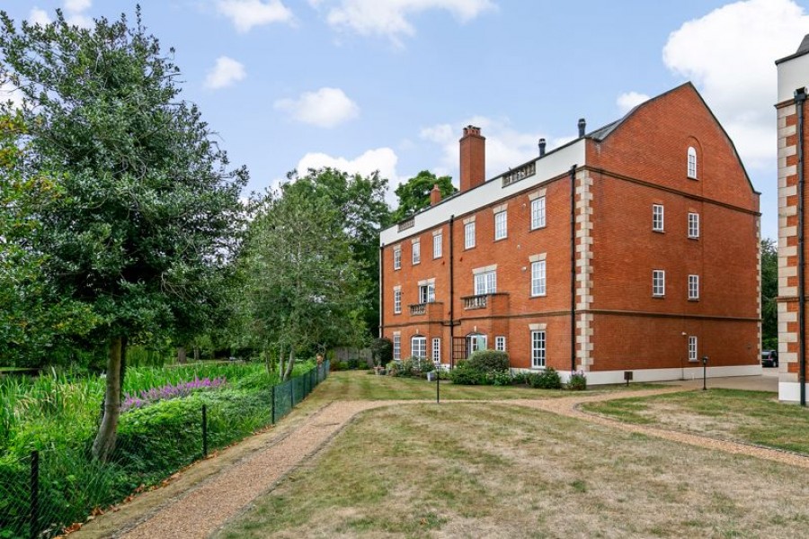 Images for Queens Reach, East Molesey EAID:Miles&Bird BID:Miles & Bird