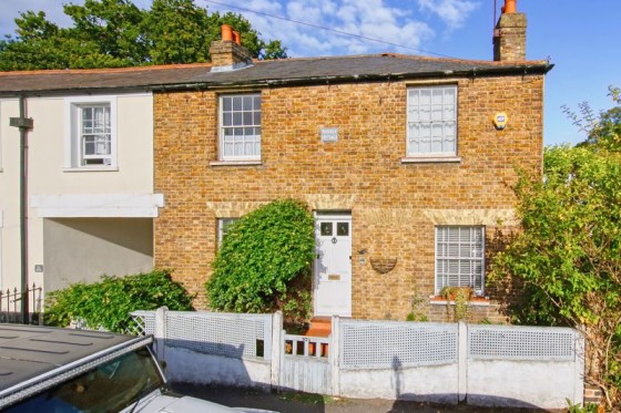 View Full Details for Sussex Cottage, Bridge Road, East Molesey - EAID:Miles&Bird, BID:Miles & Bird