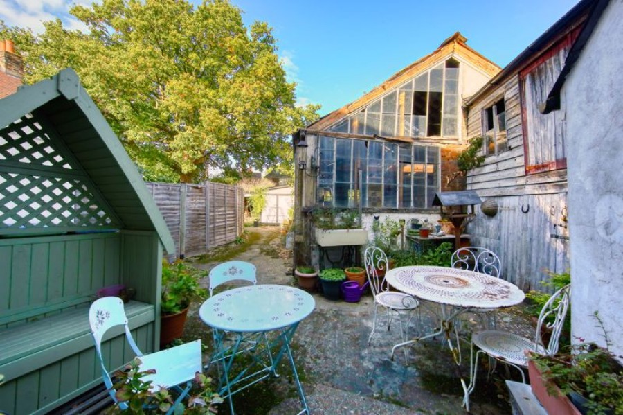 Images for Sussex Cottage, Bridge Road, East Molesey EAID:Miles&Bird BID:Miles & Bird