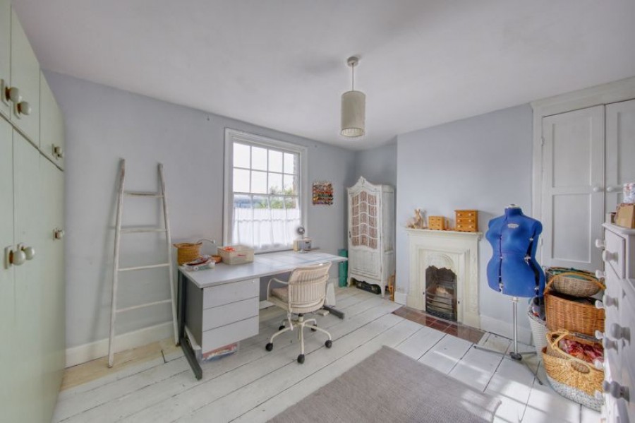 Images for Sussex Cottage, Bridge Road, East Molesey EAID:Miles&Bird BID:Miles & Bird