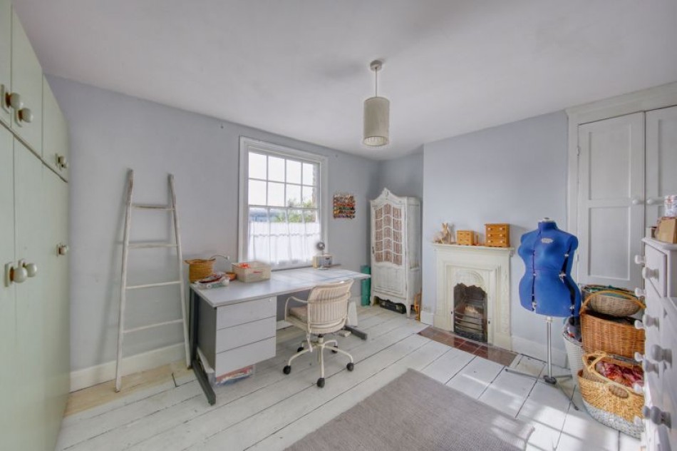 Images for Sussex Cottage, Bridge Road, East Molesey EAID:Miles&Bird BID:Miles & Bird