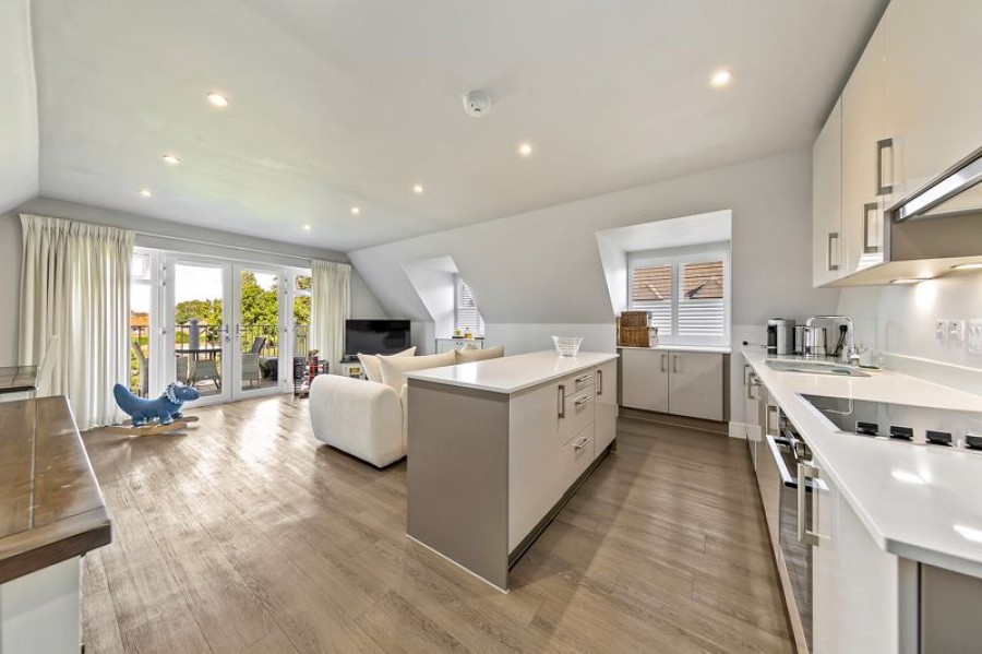 Images for Pavilion Place, East Molesey EAID:Miles&Bird BID:Miles & Bird