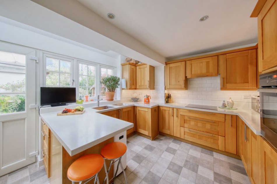 Images for Bridge Road, East Molesey EAID:Miles&Bird BID:Miles & Bird