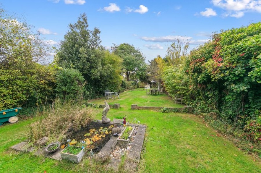 Images for Clinton Avenue, East Molesey EAID:Miles&Bird BID:Miles & Bird