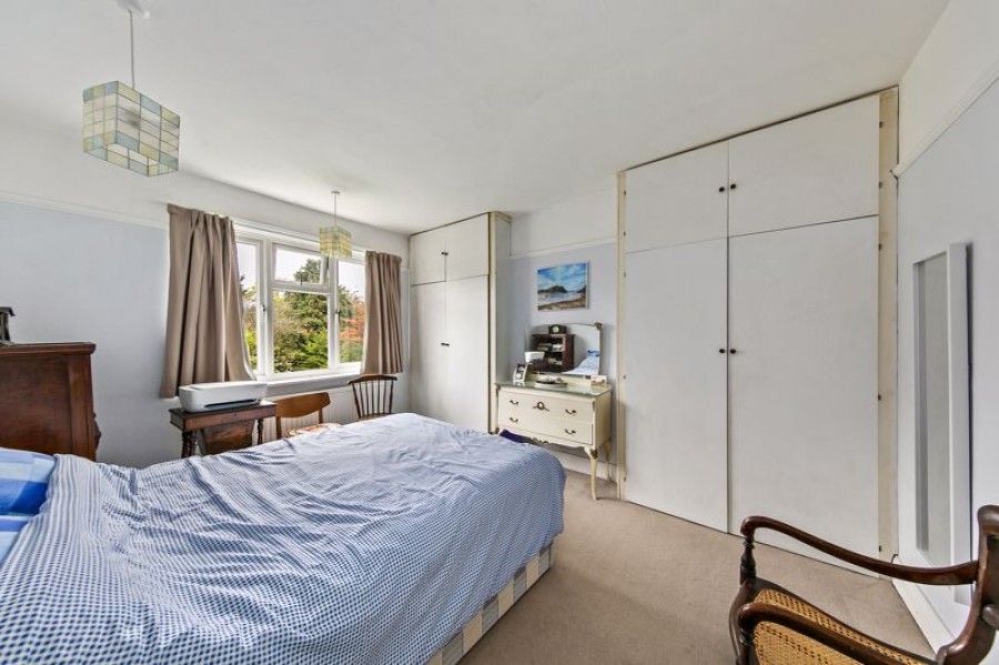 Images for Clinton Avenue, East Molesey EAID:Miles&Bird BID:Miles & Bird