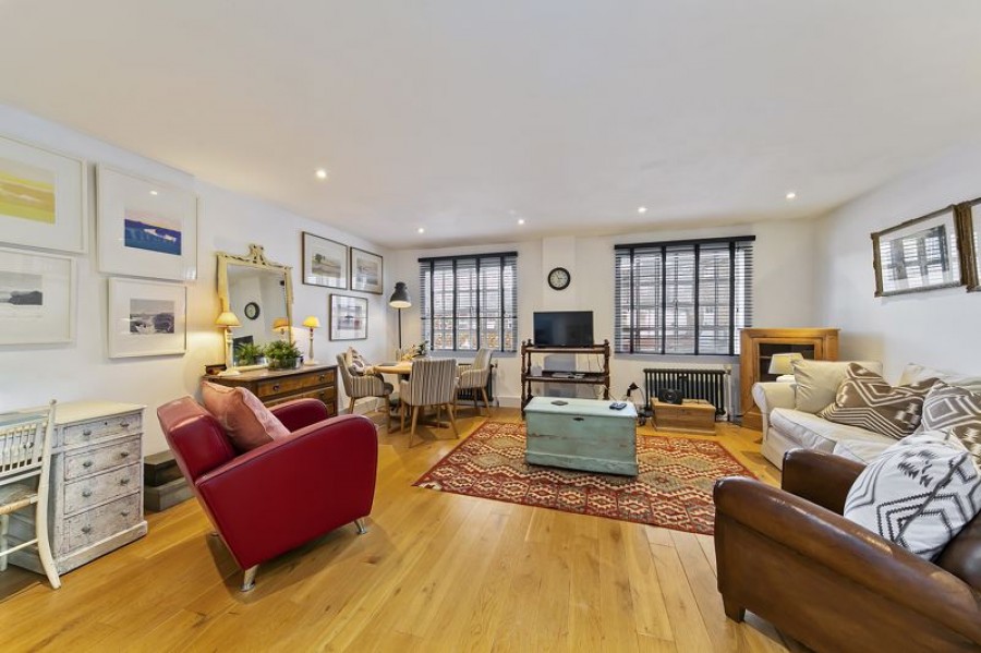 Images for Bridge Road, East Molesey EAID:Miles&Bird BID:Miles & Bird