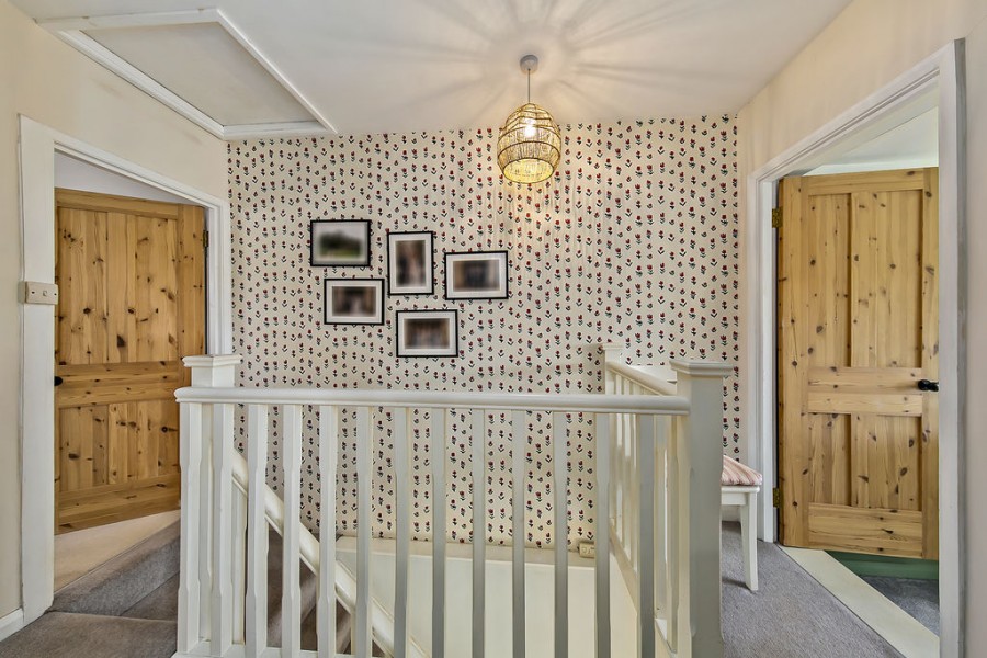 Images for Dennis Road, East Molesey EAID:Miles&Bird BID:Miles & Bird