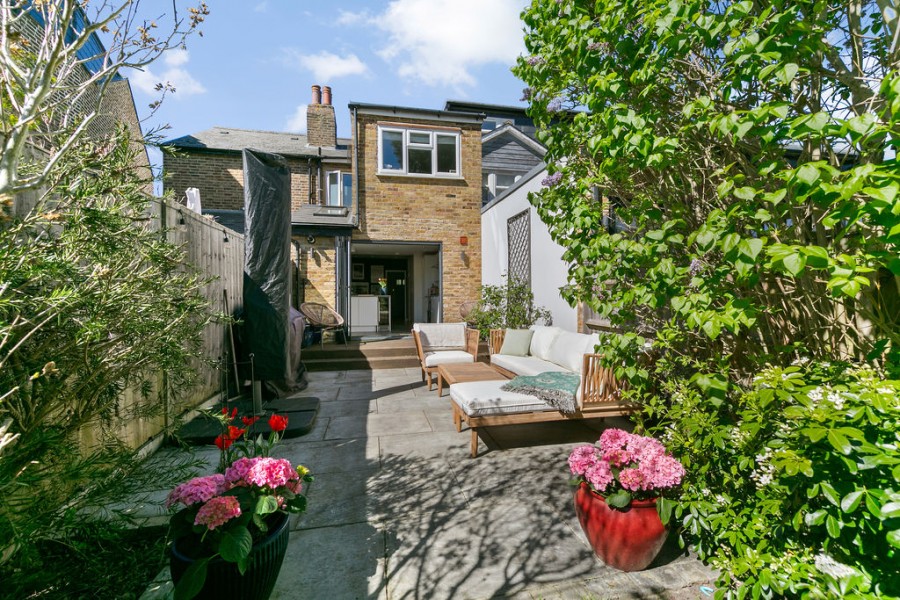 Images for Dennis Road, East Molesey EAID:Miles&Bird BID:Miles & Bird