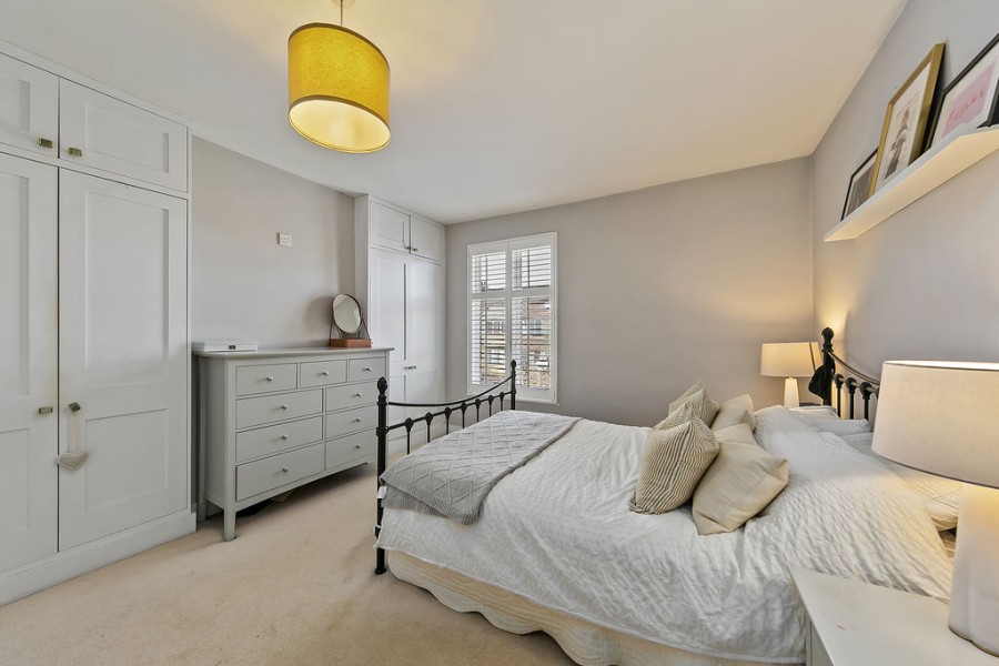 Images for Dennis Road, East Molesey EAID:Miles&Bird BID:Miles & Bird