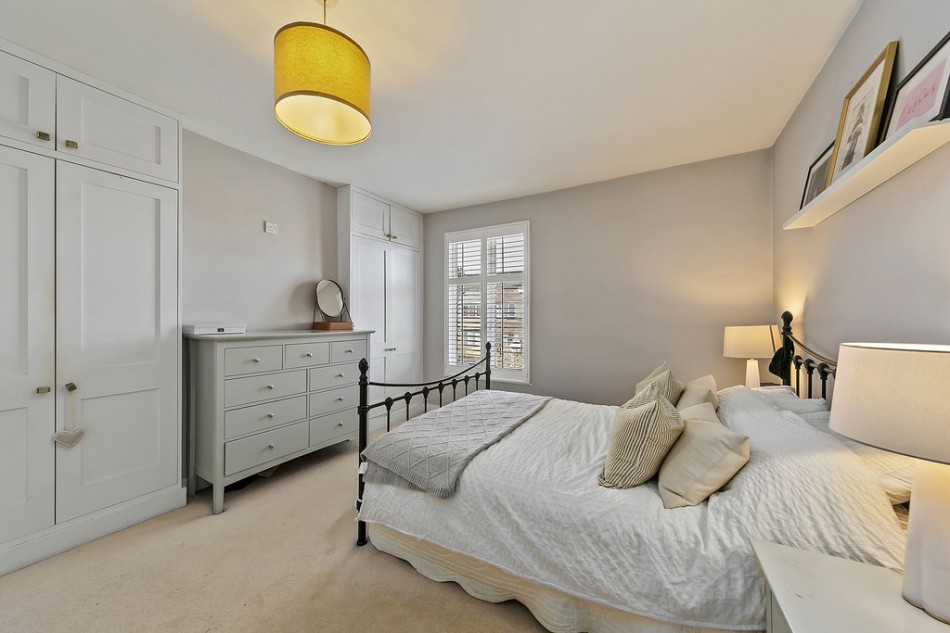 Images for Dennis Road, East Molesey EAID:Miles&Bird BID:Miles & Bird