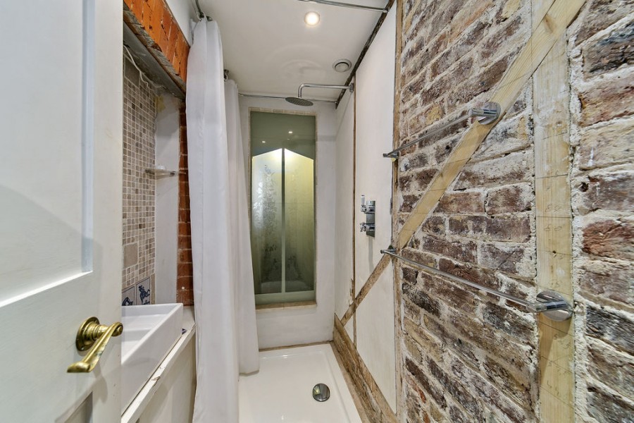 Images for Hampton Court Road, East Molesey EAID:Miles&Bird BID:Miles & Bird