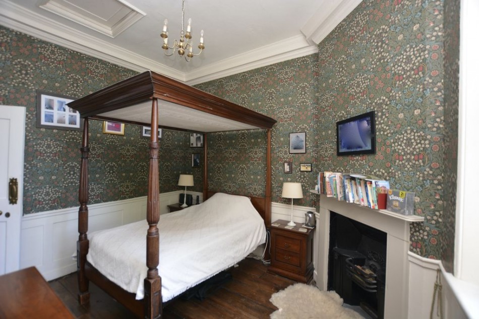 Images for Hampton Court Road, East Molesey EAID:Miles&Bird BID:Miles & Bird