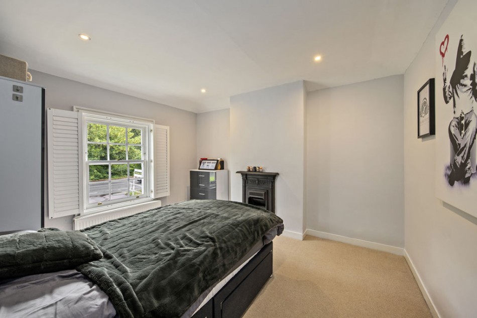 Images for Portsmouth Road, Thames Ditton EAID:Miles&Bird BID:Miles & Bird