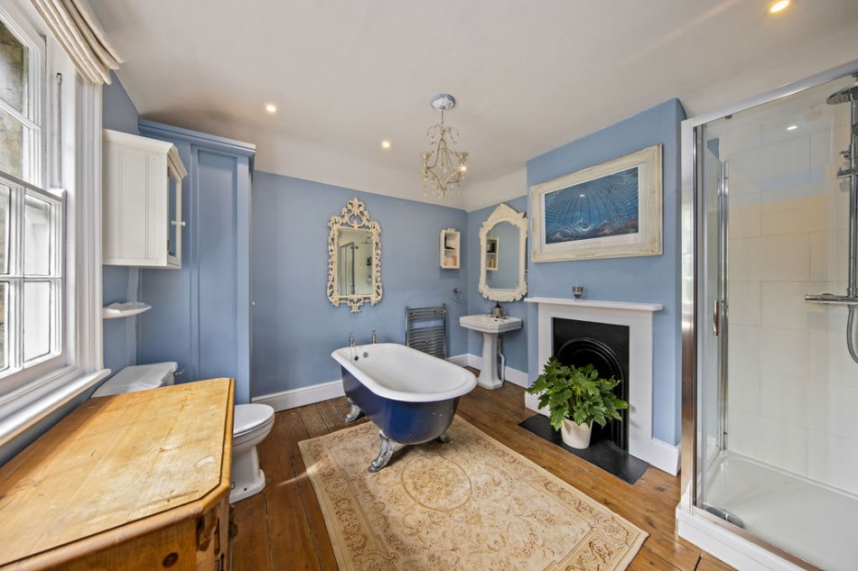 Images for Portsmouth Road, Thames Ditton EAID:Miles&Bird BID:Miles & Bird