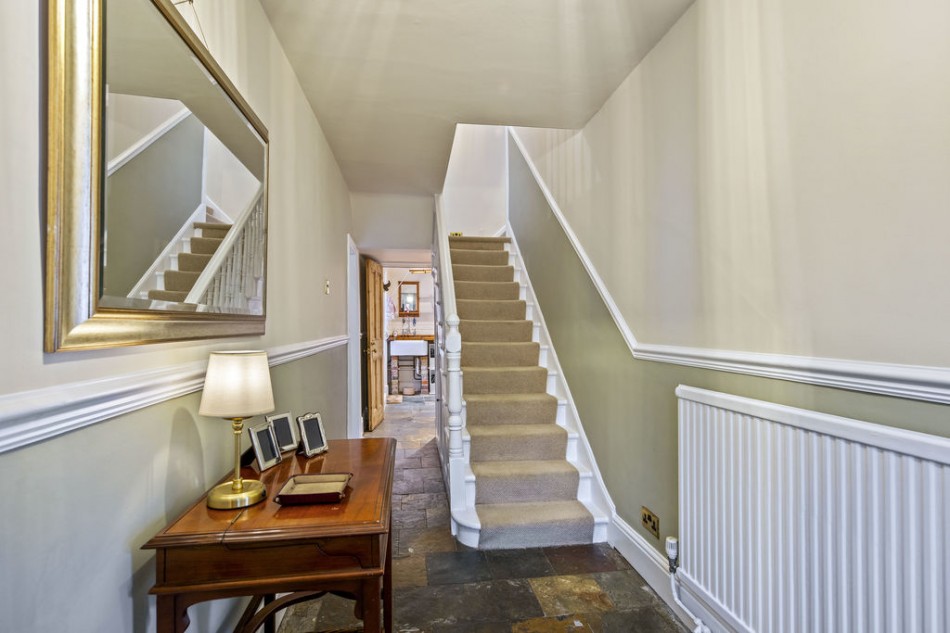 Images for Portsmouth Road, Thames Ditton EAID:Miles&Bird BID:Miles & Bird