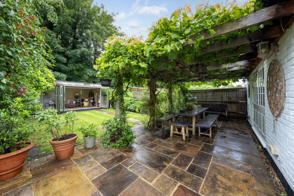 Images for Portsmouth Road, Thames Ditton EAID:Miles&Bird BID:Miles & Bird