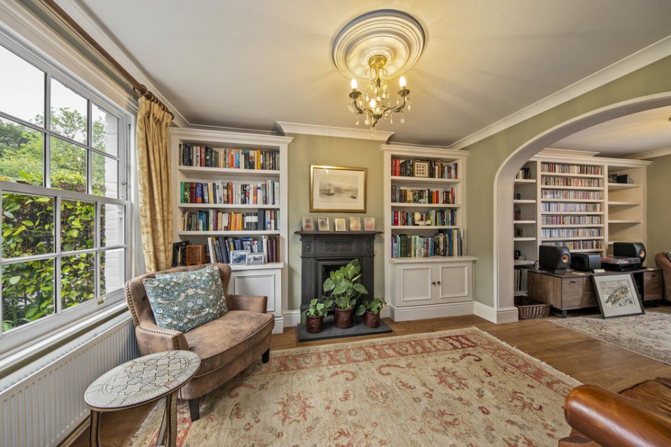 Images for Portsmouth Road, Thames Ditton EAID:Miles&Bird BID:Miles & Bird