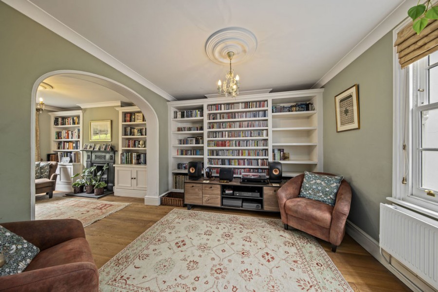 Images for Portsmouth Road, Thames Ditton EAID:Miles&Bird BID:Miles & Bird