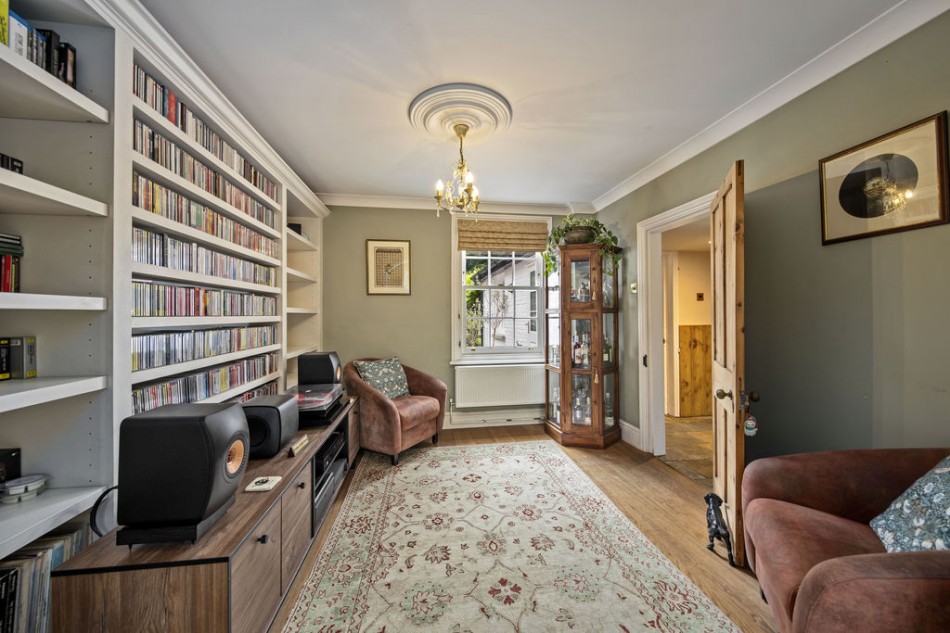 Images for Portsmouth Road, Thames Ditton EAID:Miles&Bird BID:Miles & Bird