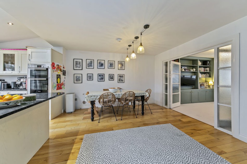 Images for Esher Road, East Molesey EAID:Miles&Bird BID:Miles & Bird