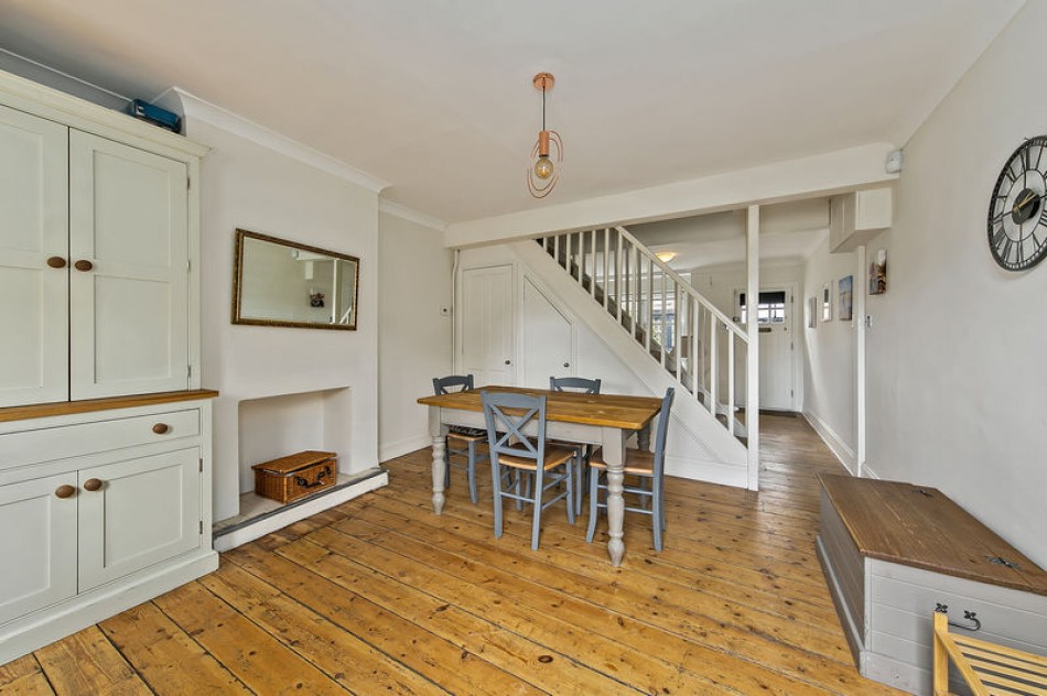 Images for School Road, East Molesey EAID:Miles&Bird BID:Miles & Bird