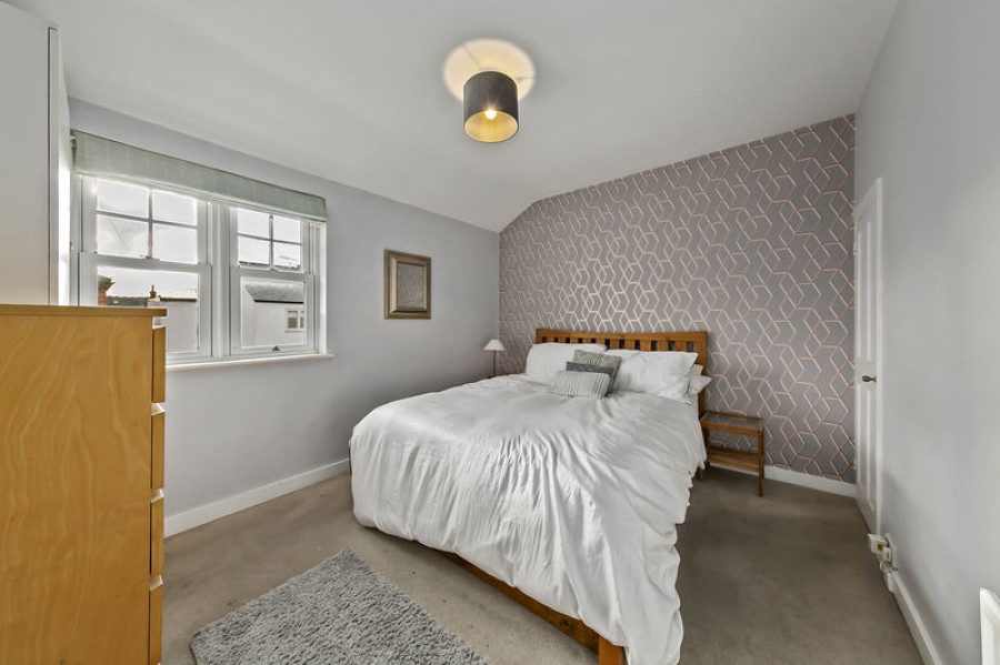 Images for School Road, East Molesey EAID:Miles&Bird BID:Miles & Bird