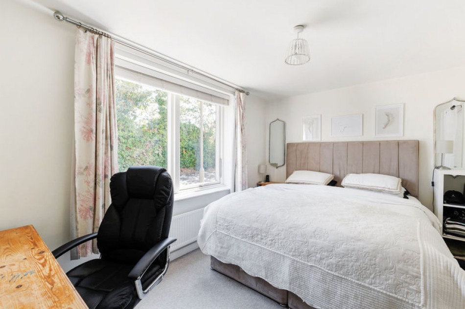 Images for Abbey Walk, West Molesey EAID:Miles&Bird BID:Miles & Bird