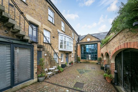 Kingsley Court, Church Street, Hampton